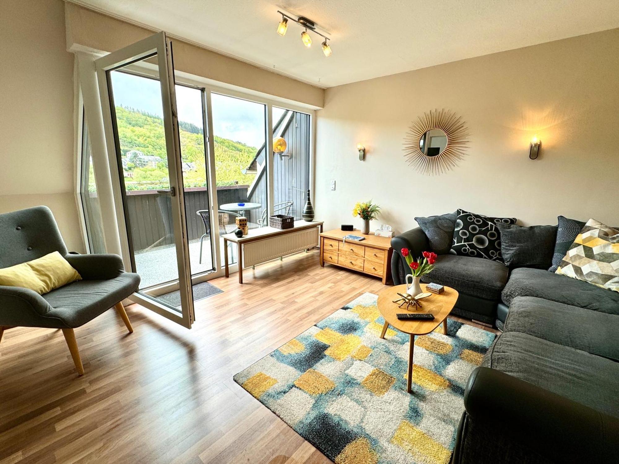 Ferienhaus Am Moselradweg Целль-ан-дер-Мозель Экстерьер фото